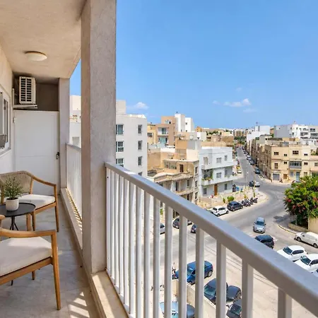 Modern 2bed With Private Balcony Appartement