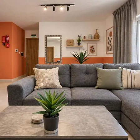 Appartement Modern 2bed With Private Balcony *